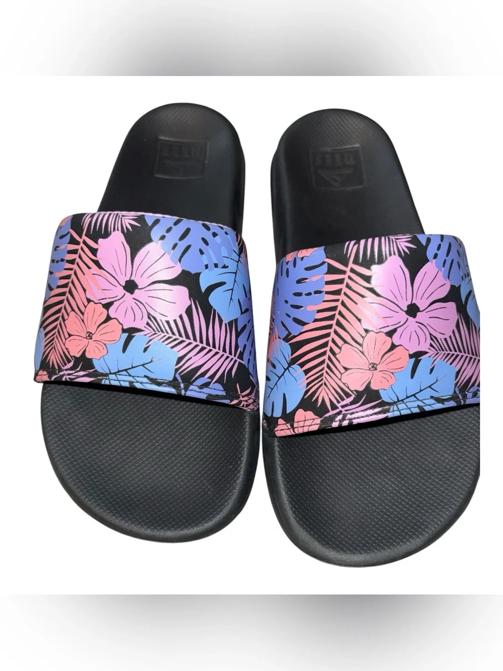 Reef One Slide sandals youth size 5